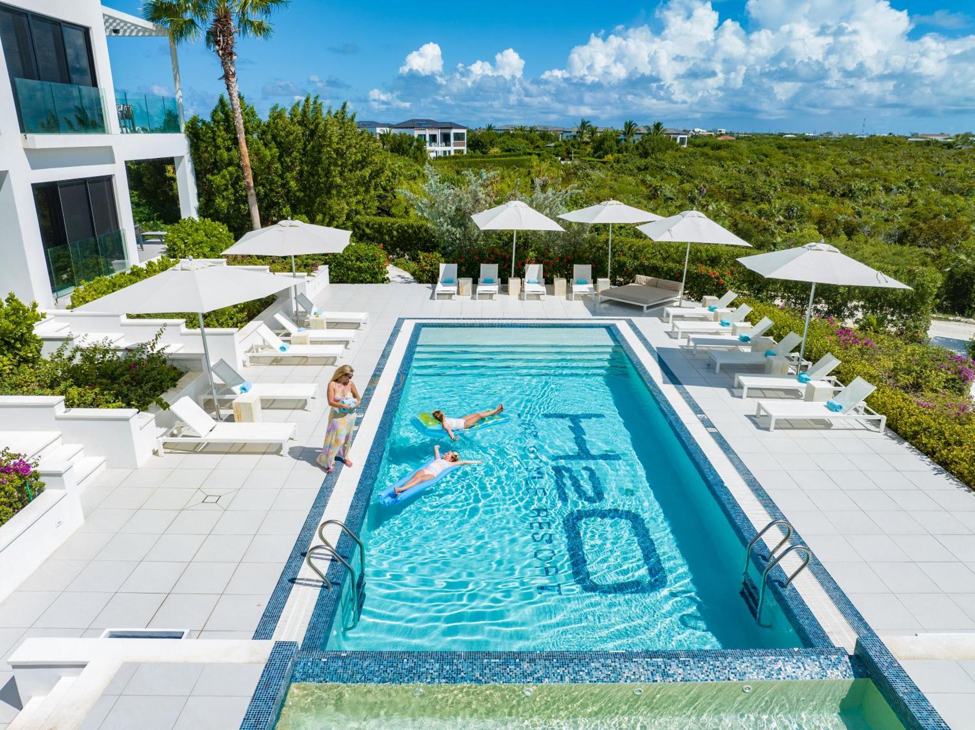 H2O Lifestyle Resort Long Bay Bagian luar foto